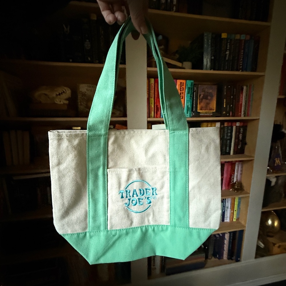 Pastel Green & Cream Canvas Trader Joe’s Spring Tote